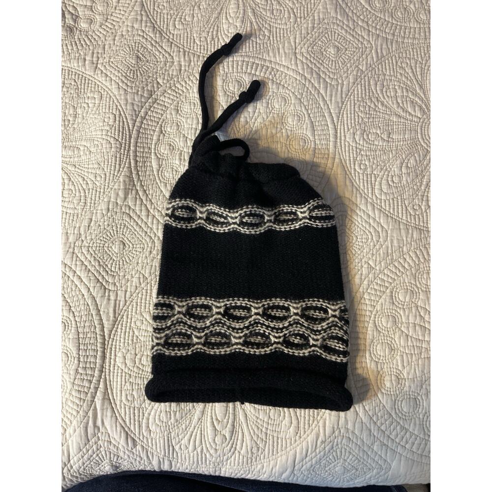 Cole Haan Knit Wool Beanie Hat Black & White Pattern – Unisex Winter Cap